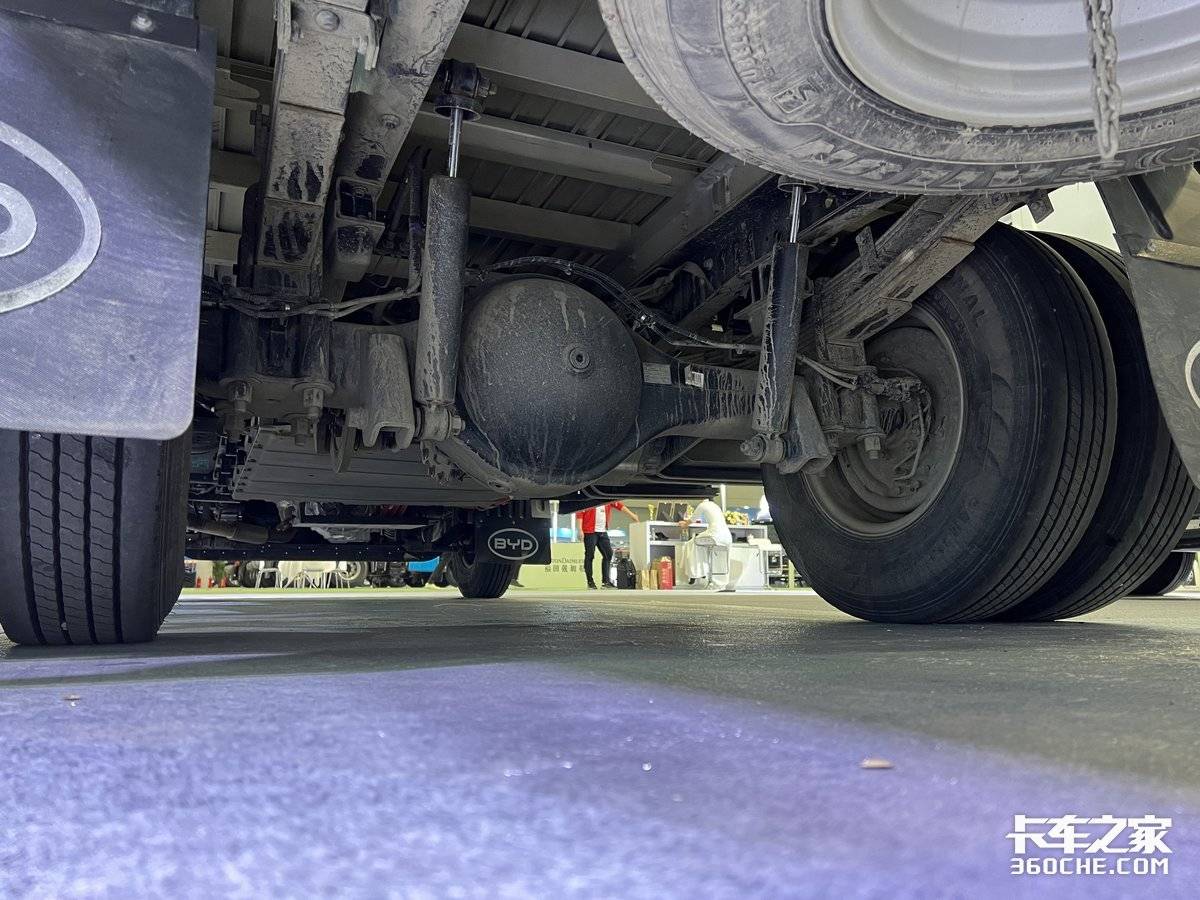 图片[2]-比亚迪又掀桌子！T5DM混动轻卡续航1000km，只要13.98万！-项目网