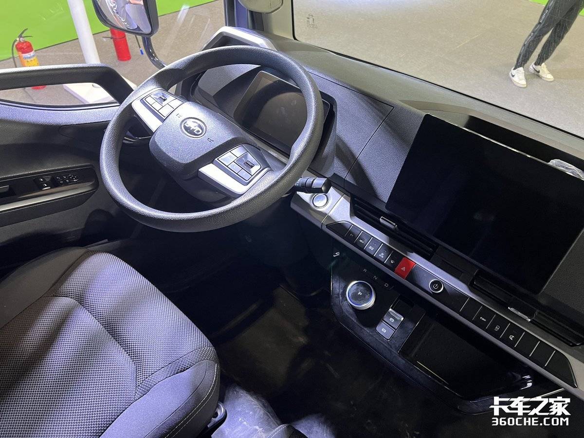 图片[8]-比亚迪又掀桌子！T5DM混动轻卡续航1000km，只要13.98万！-项目网