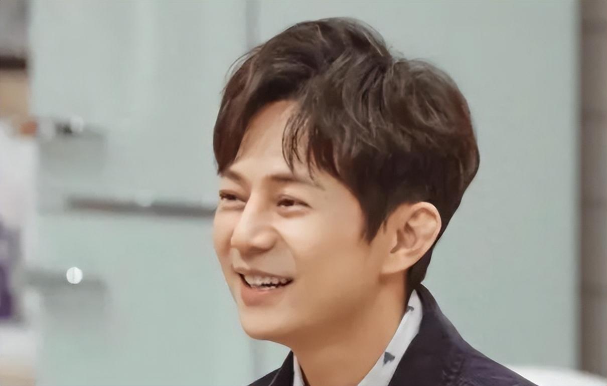 图片[7]-何炅真实身高是多少？（还有人在质疑何炅的身高，好几年前不就已经解密了吗？）-项目网